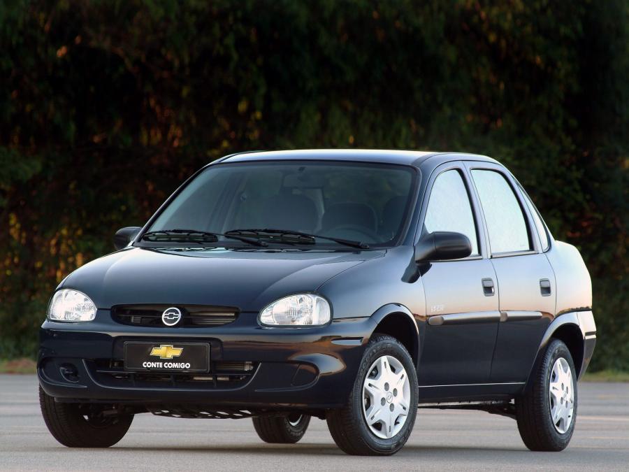  Chevrolet Classic 2003 года  (фото 3 из 16)